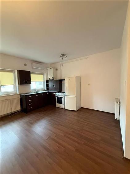 Exclusivitate, Garsoniera 47 mp, Zona Tractorul, Brasov