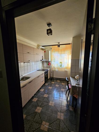 Apartament 2 camere, 55 mp, zona Hotvon - 5