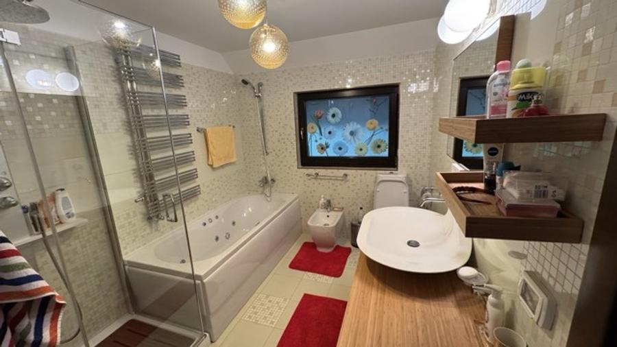 VIND  VILA  SUPERBA  PREDEAL  ( BV) Cioplea