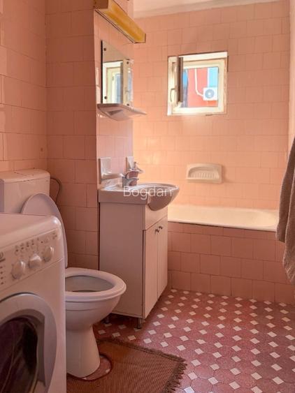 proprietar inchiriez apartament 3 camere Girocului