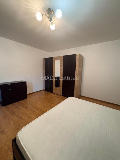 Apartament in vila, etaj 1, total 4 camere cu 120 mp, 3 bai, 2 parcari - 10