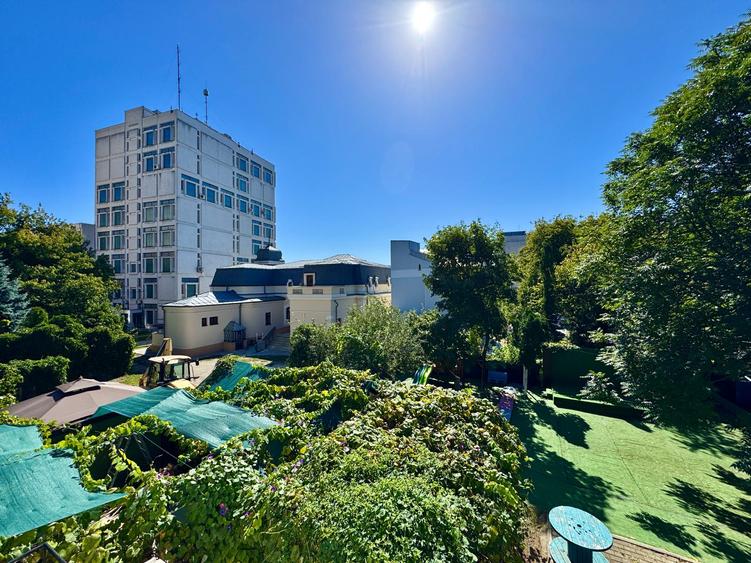 Proprietate rara in Copou/Universitate, etaj de casa, renovat, 3 camere, parcare