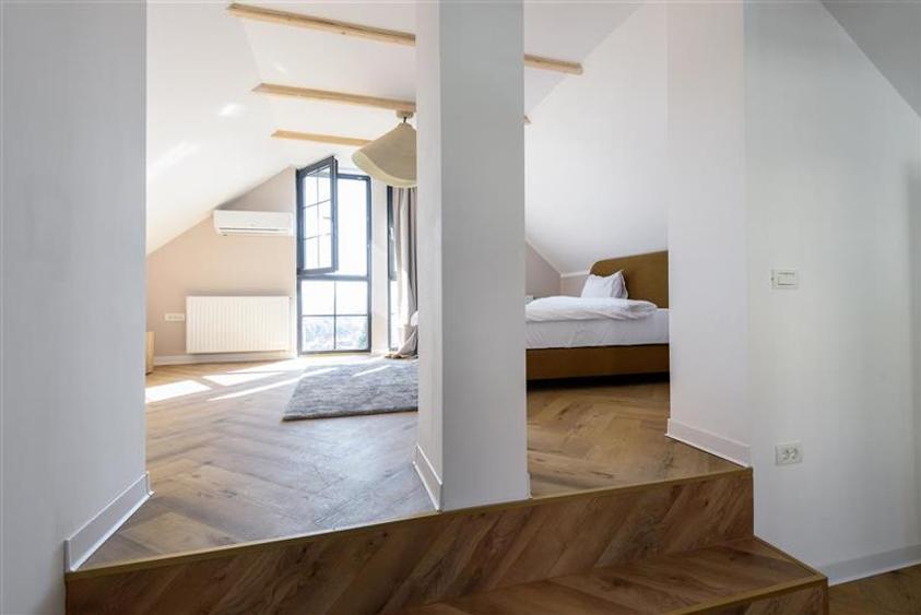 Vila boutique, Centrul Istoric Brasov, 2 unitati, regim hotelier activ,vedere pa
