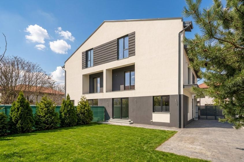Casa se preda finisata - 4 bai -3 dormitoare - curte - parcare - metrou Păcii