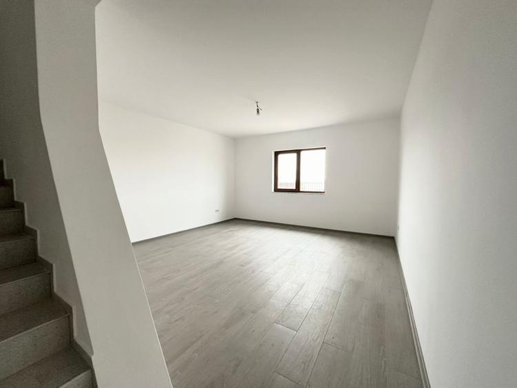 Duplex spatios, Dumbravita, 5 camere, 125 mp utili, 353 mp teren
