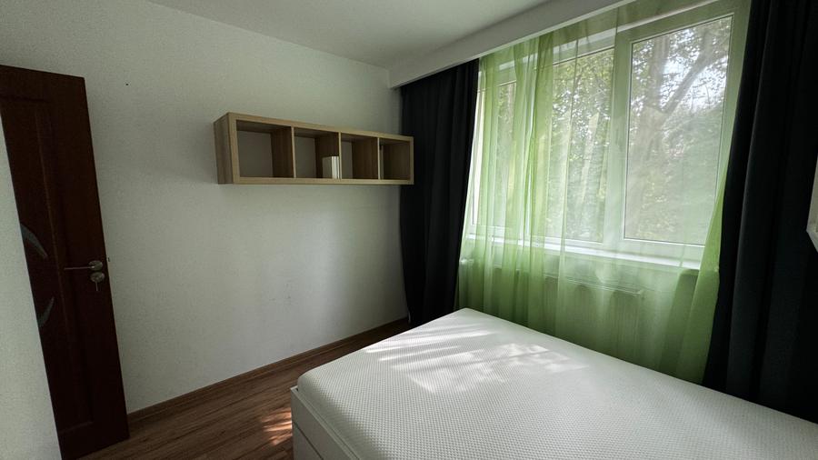Bd. Mihalache Piata Domenii, ap. 3 camere et.1, 65mp, semimobilat, termen lung