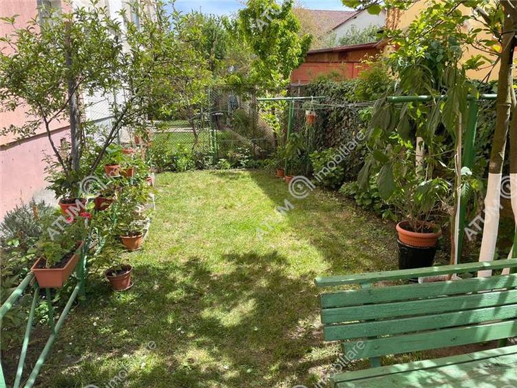 Apartament cu 2 camere decomandate balcon pivnita central din Sibiu