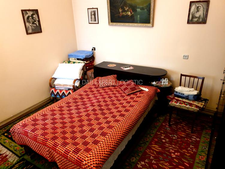 Casa vanzare 3 camere , zona ULTRACENTRALA - 3