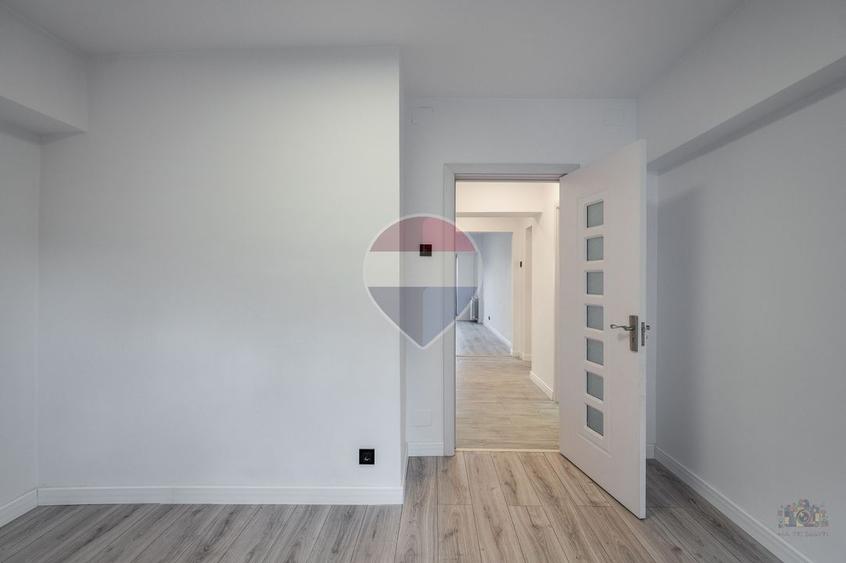 4 camere renovat | vedere fântâni Unirii | Bibescu Vodă | 106 mp