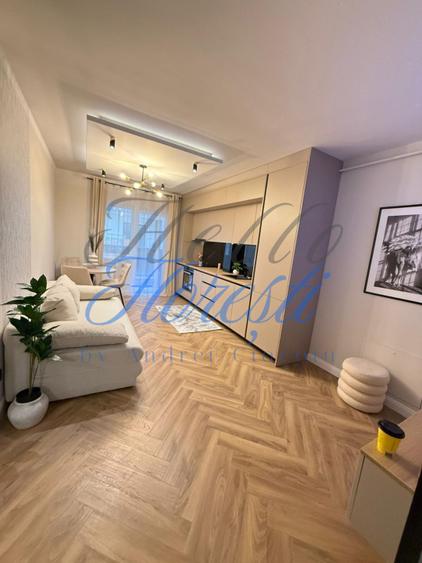Apartament 3 camere, doua bai, terasa 10mp, ultrafinisat, zona Terra