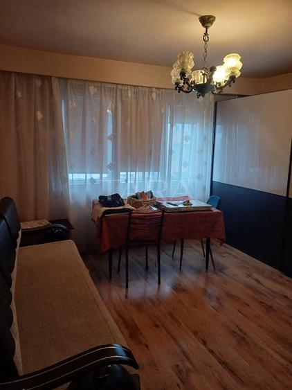 Apartament 4 camere, 64 mp, balcon, Mănăștur, zona BIG.