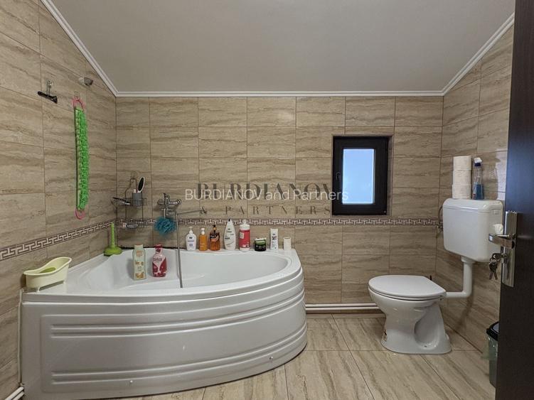Casă cu 5 dormitoare + Garaj - Islaz - Comuna Brănești - 26