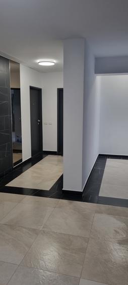 Proprietar, vand apartament 2 camere cu gradina