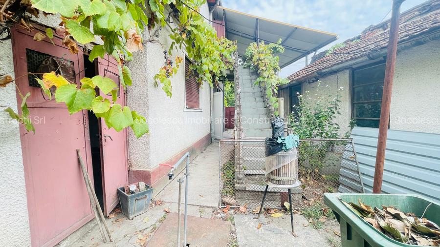 Casa spatioasa cu teren 739 mp in zona Mehala