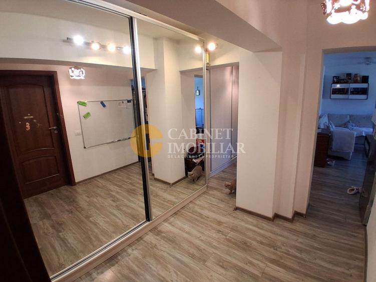 PACURARI LUKOIL--3 CAMERE DECOMANDAT--RENOVAT--ETAJ 3--MOBILAT+UTILAT