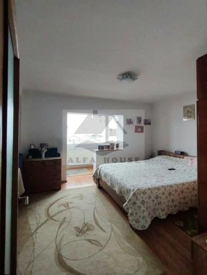 Apartament cu trei camere, zona Racadau 75mp + doua balcoane 8mp