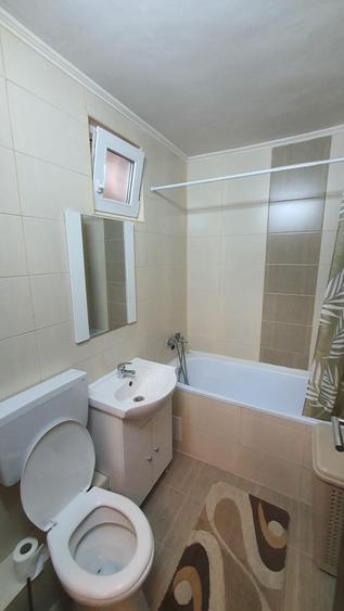 Apartament 2 camere de închiriat | 1 decembrie | Mobilat și utilat | 300 €/lună
