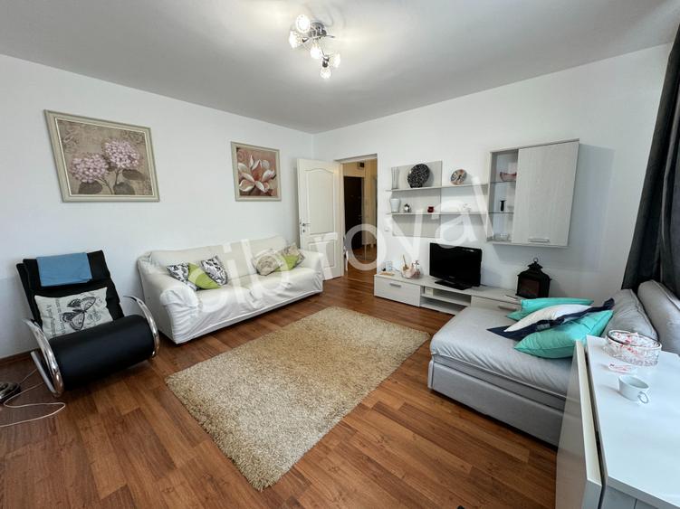 Apt. 2 cam. Titan,Str. Postavarul 3, renovat,10 minute metrou Nicolae Grigorescu