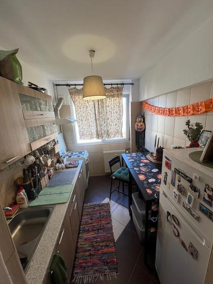 Titan : Apartament cu 2 camere, la 3 minute de metrou Titan si parcul IOR !