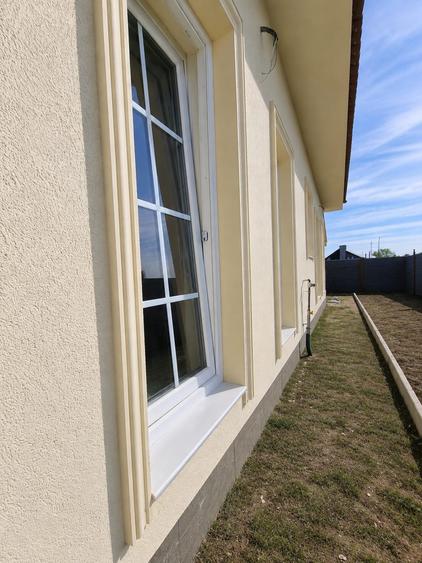 Casă tip duplex-pe parter, la 1 km de Timișoara | 2 dormitoare | Teren 300 mp