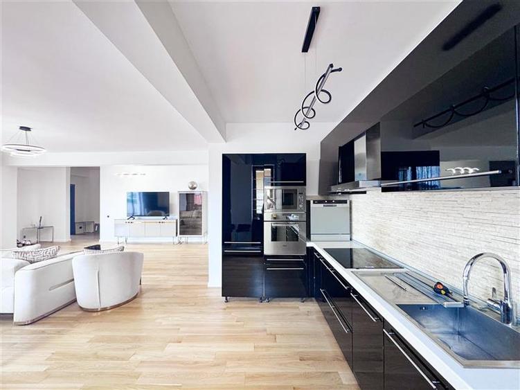 Apartament de inchiriat 3 camere Herastrau Nordului