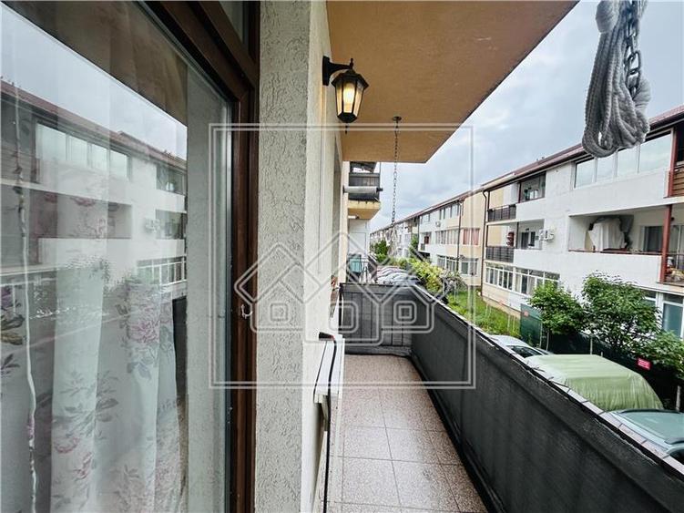 Ap 3 camere, balcon, mobilat modern, etaj 1, loc de parcare