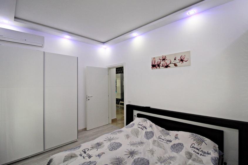 Apartament modern in prima linie la mare. Comision 0%.