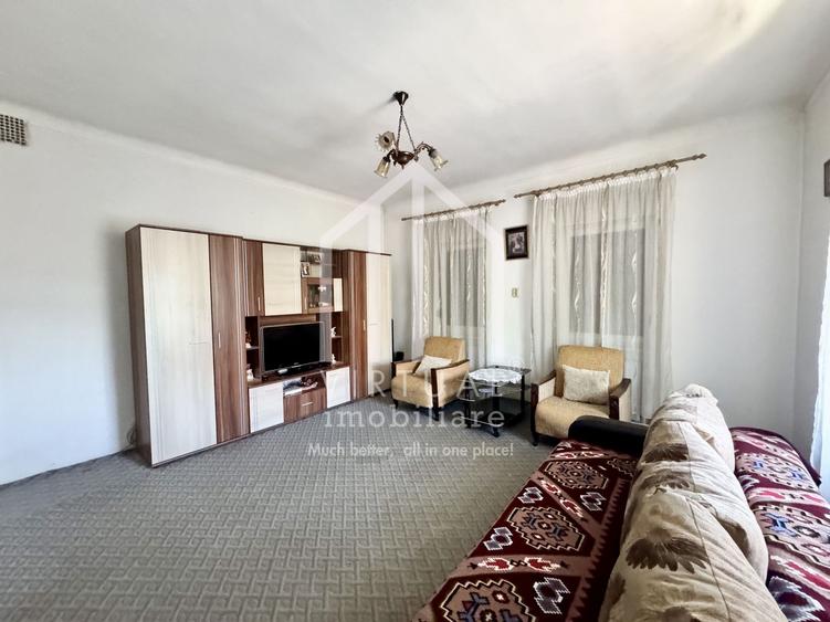 Casa cu 2 camere si demisol, 65mp utili, 255mp teren, Cristian