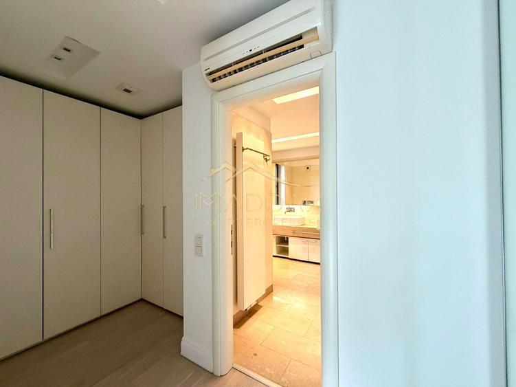 Vila cu 9 camere *900 teren* & piscina privata // Pipera