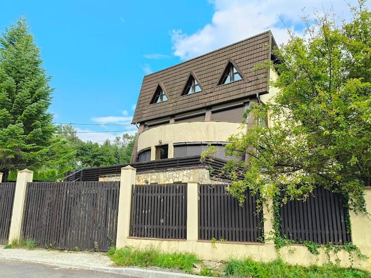 Vila D+P+E+M de vanzare in Busteni