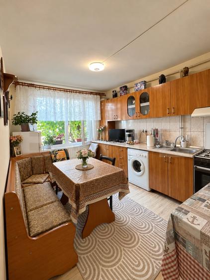 Apartament 2 camere, 53 mp, zona Decebal