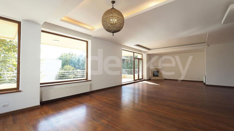 Apartament generos cu 4 camere | 32mp terase | 2 garaje