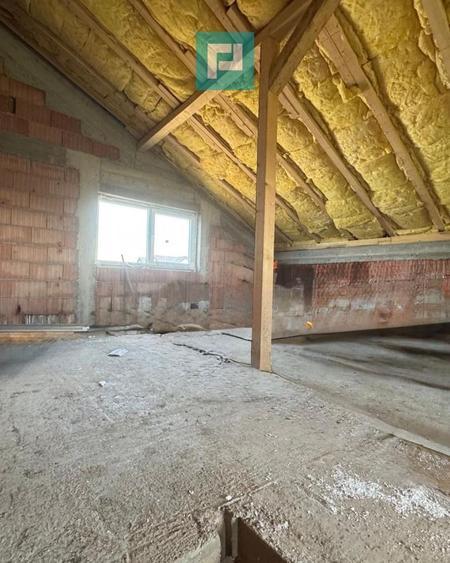 Duplex la roșu 3 camere-Moșnița Veche
