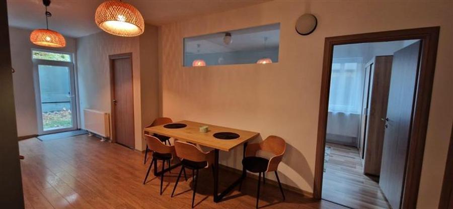 De inchiriat apartament 3 camere, semicentral, zona Papiu