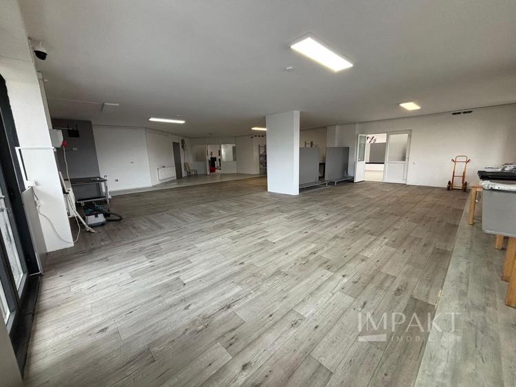 De vânzare spațiu comercial, show-room - Florești