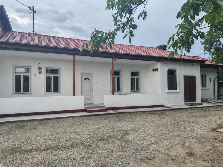 De vânzare casă cărămidă, zonă ultracentrală Focșani, teren 612 mp