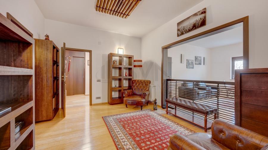 REA1028041 Apartament 3 camere in vila l etaj1 boxa 11mp l Icoanei