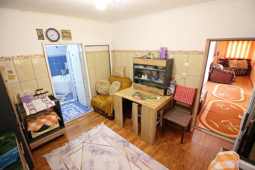 Vand/Schimb casa 3 camere Tulucesti, utilitati, teren 1140mp
