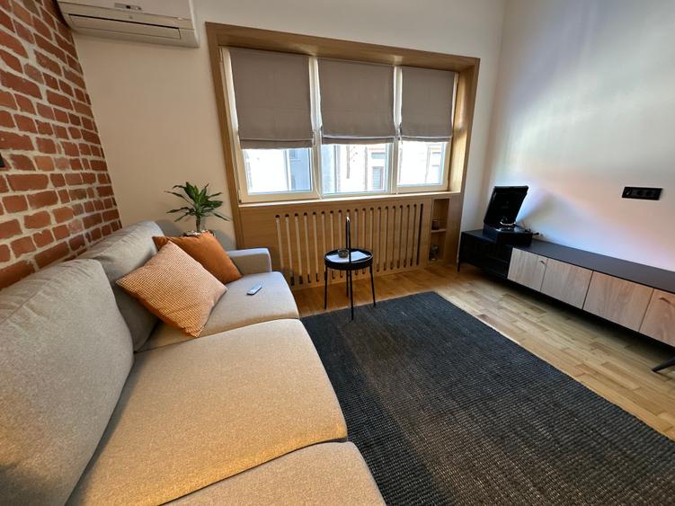 Apartament renovat complet în bloc boutique,vizavi de Cișmigiu