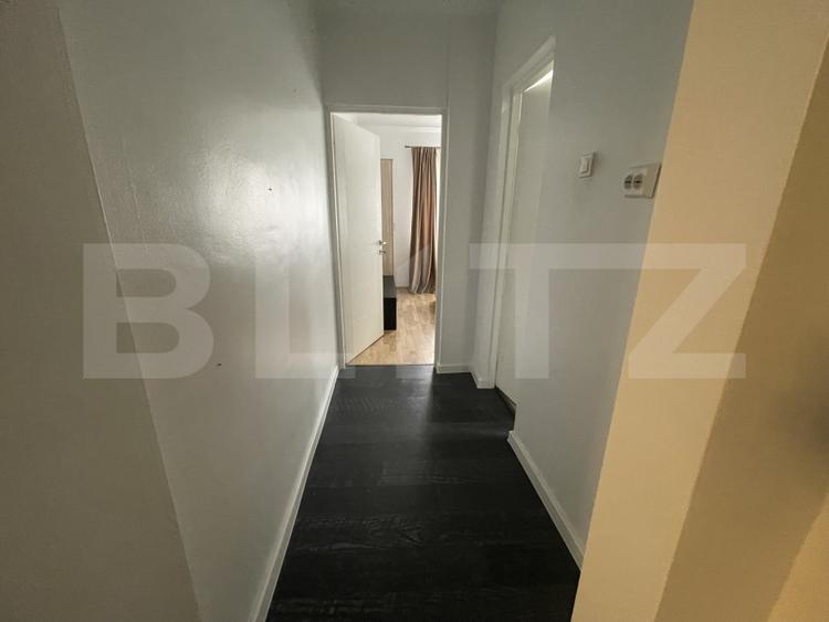 Apartament cu 3 camere, zona centrala