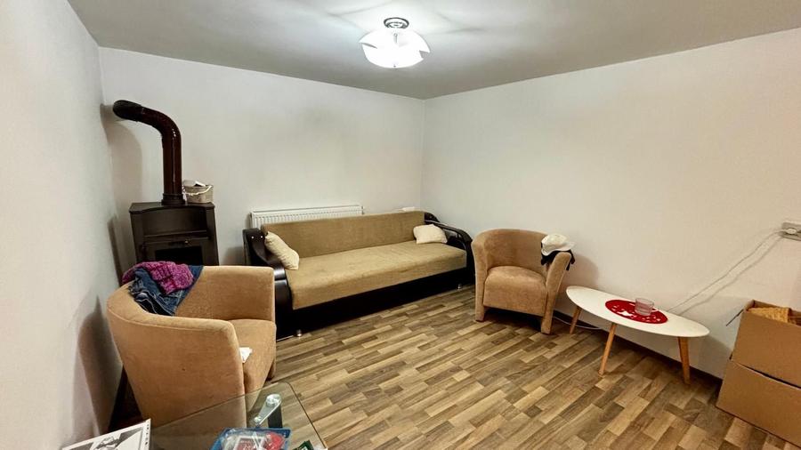 ÎNCHIRIERE CASA CU GRADINA PROPRIE ÎN VALEA CALUGĂREASCĂ, PRAHOVA