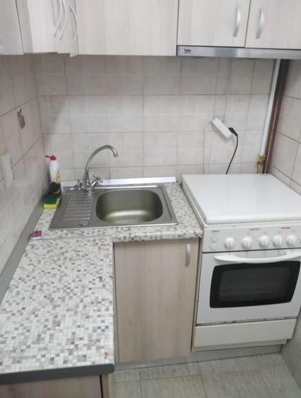 Garsoniera 22 mp, mobilată și utilată, etaj 2, zona Bulevardul Muncii