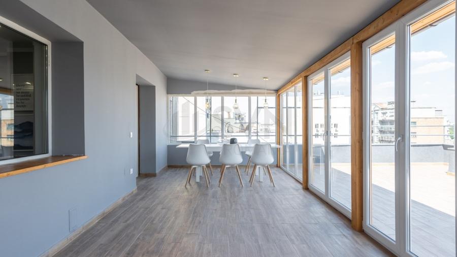 REA1028818 Duplex l 6 Camere l Piata Universitatii