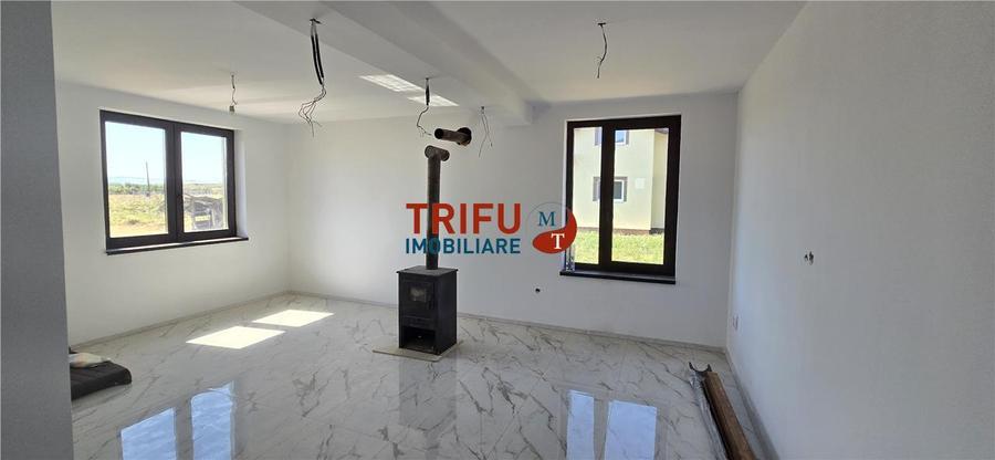 Casa de vanzare S+P+E zona Alba Micesti cu 800 mp teren
