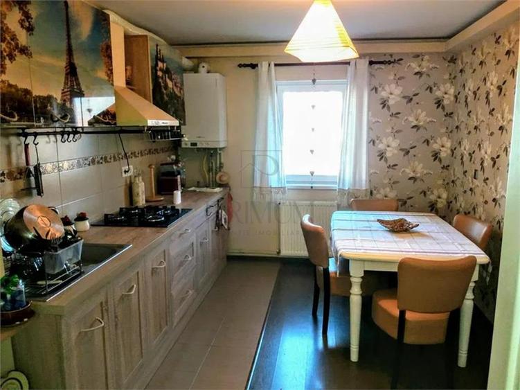 LIPOVEI | 3 CAM | DECOMANDAT | ET.2 | 2 BAI | 2 BALCOANE | ANVELOPAT | RENOVAT |