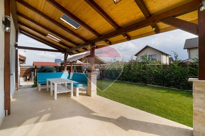 Casă cu personalitate | 204 mp utili | 600 mp teren | Izvor