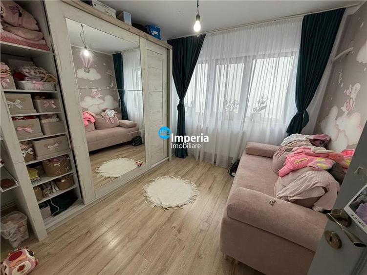 Apartament 3 cam,  semi - decomandat, de vanzare zona Tatarasi - Dispecer
