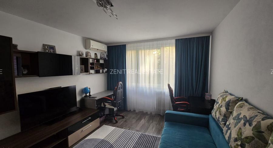Renovat // Mobilat/utilat // Decomandat - 3