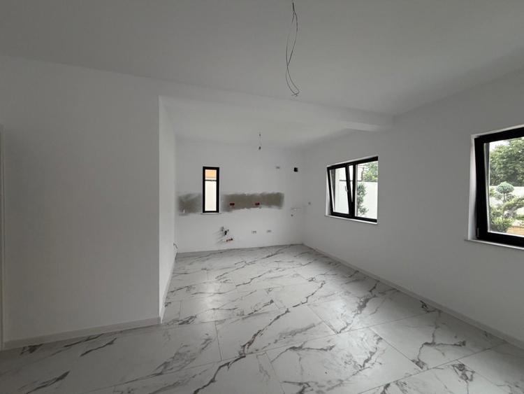 Casă nouă cu finisaje premium, zona Parcului Romanescu