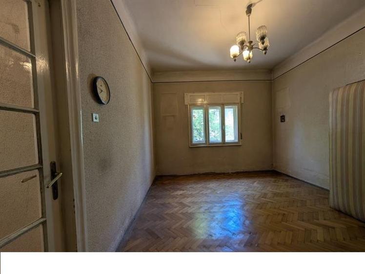 Calea Dorobanti, apartament 3 camere parter/P+2 etaje